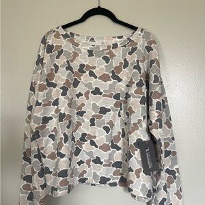 Local girl revive crewneck